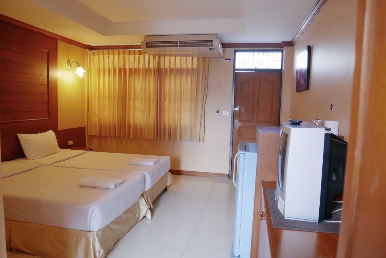 Baan Jpn Hotel Hua Hin Exterior photo