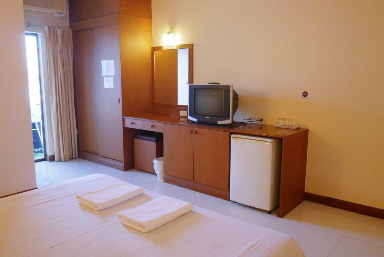 Baan Jpn Hotel Hua Hin Exterior photo
